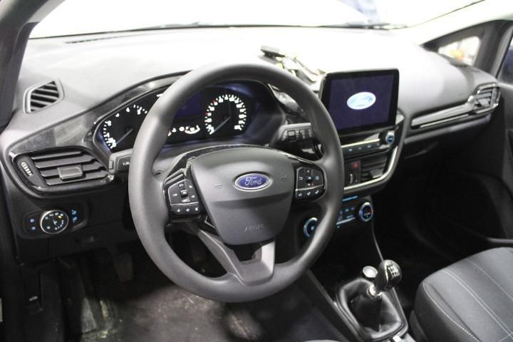 Photo 9 VIN: WF0JXXGAHJKU79765 - FORD FIESTA HATCHBACK 