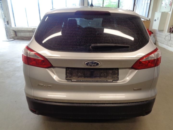 Photo 3 VIN: WF0LXXGCBLDB74980 - FORD FOCUS 