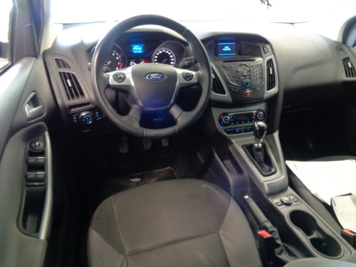 Photo 11 VIN: WF0LXXGCBLDB74980 - FORD FOCUS 