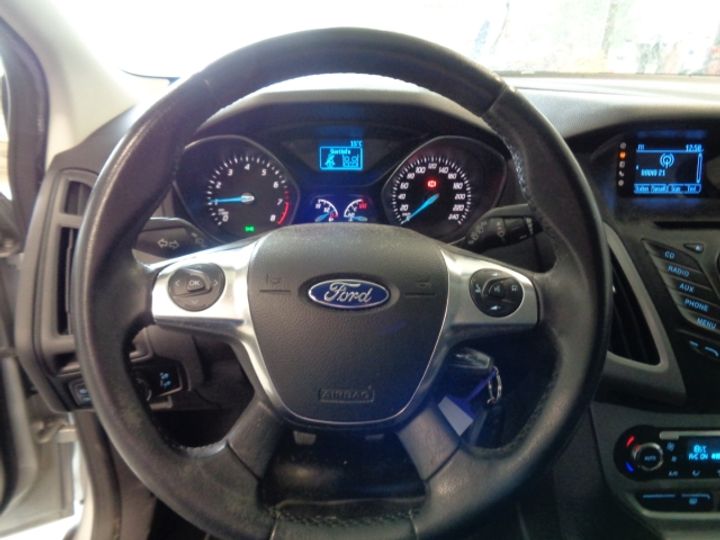 Photo 17 VIN: WF0LXXGCBLDB74980 - FORD FOCUS 