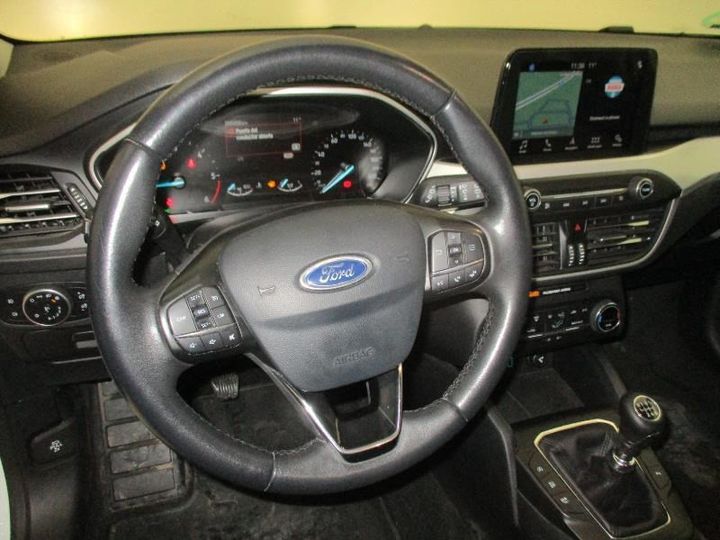 Photo 28 VIN: WF0NXXGCHNJP22653 - FORD FOCUS 