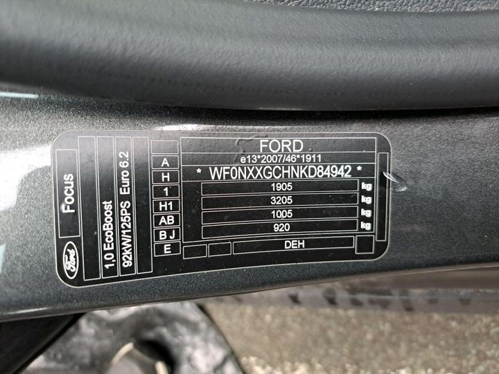 Photo 3 VIN: WF0NXXGCHNKD84942 - FORD FOCUS 