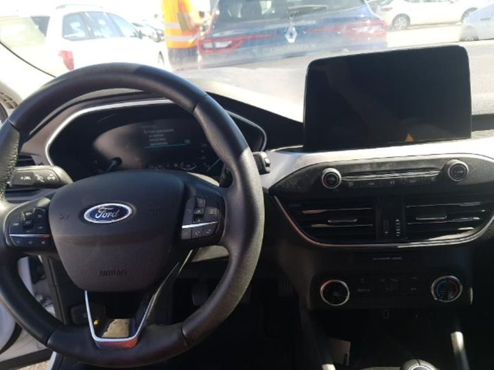 Photo 22 VIN: WF0NXXGCHNKE23551 - FORD FOCUS 