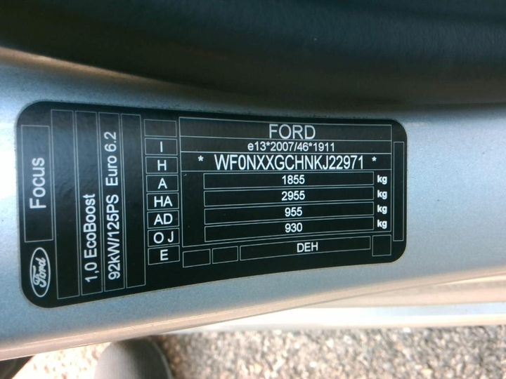 Photo 8 VIN: WF0NXXGCHNKJ22971 - FORD FOCUS 