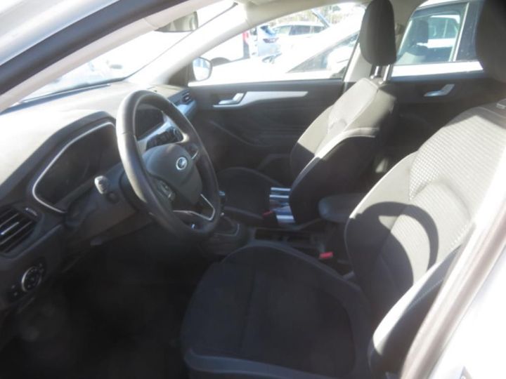 Photo 13 VIN: WF0NXXGCHNKK70245 - FORD FOCUS 