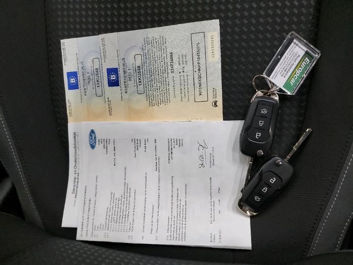 Photo 4 VIN: WF0NXXGCHNKP10435 - FORD FOCUS 