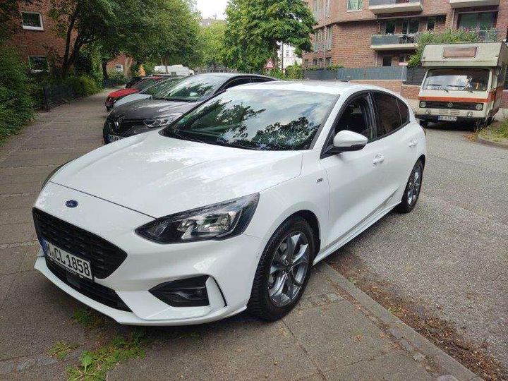 Photo 1 VIN: WF0NXXGCHNLA67849 - FORD FOCUS 