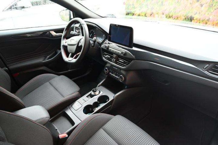 Photo 4 VIN: WF0NXXGCHNLB24313 - FORD FOCUS 