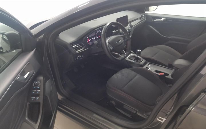 Photo 15 VIN: WF0NXXGCHNMD06860 - FORD FOCUS 