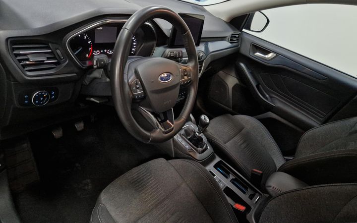 Photo 8 VIN: WF0NXXGCHNMD11850 - FORD FOCUS 