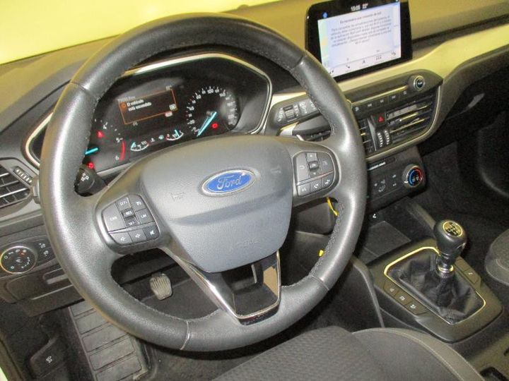 Photo 8 VIN: WF0PXXGCHPJA01786 - FORD FOCUS 