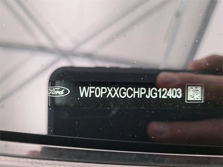 Photo 6 VIN: WF0PXXGCHPJG12403 - FORD FOCUS 