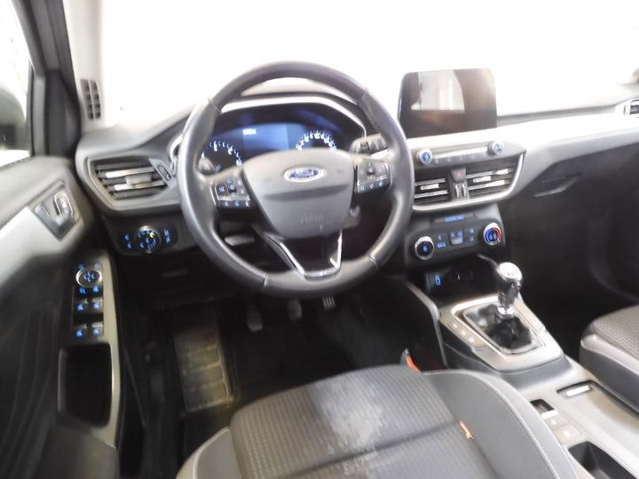 Photo 3 VIN: WF0PXXGCHPKD82270 - FORD FOCUS 