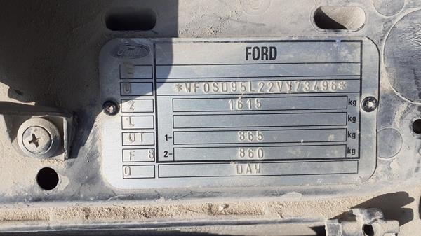 Photo 2 VIN: WF0SD95L22VY73496 - FORD FOCUS 