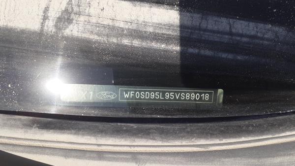 Photo 2 VIN: WF0SD95L95VS89018 - FORD FOCUS 