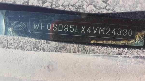 Photo 1 VIN: WF0SD95LX4VM24330 - FORD FOCUS 