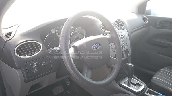 Photo 9 VIN: WF0TD34L98VR74269 - FORD FOCUS 