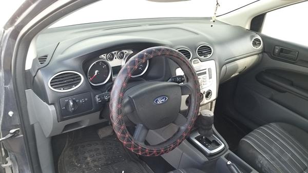 Photo 9 VIN: WF0TD35L09VU51710 - FORD FOCUS 