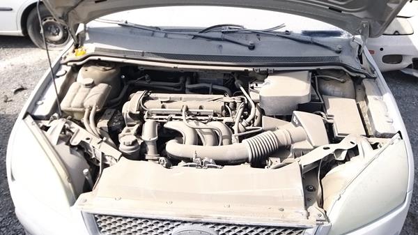 Photo 21 VIN: WF0TD94LX7VA28153 - FORD FOCUS 