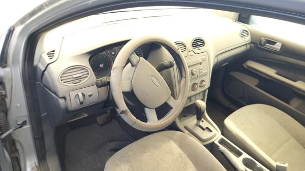 Photo 9 VIN: WF0TD94LX7VA28153 - FORD FOCUS 