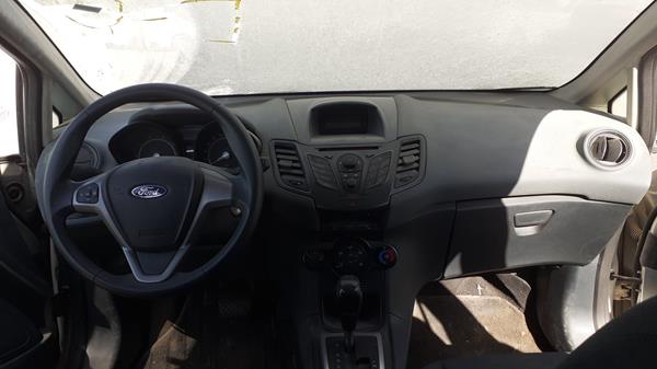 Photo 8 VIN: WF0TJ15P2BCR26341 - FORD FIESTA 