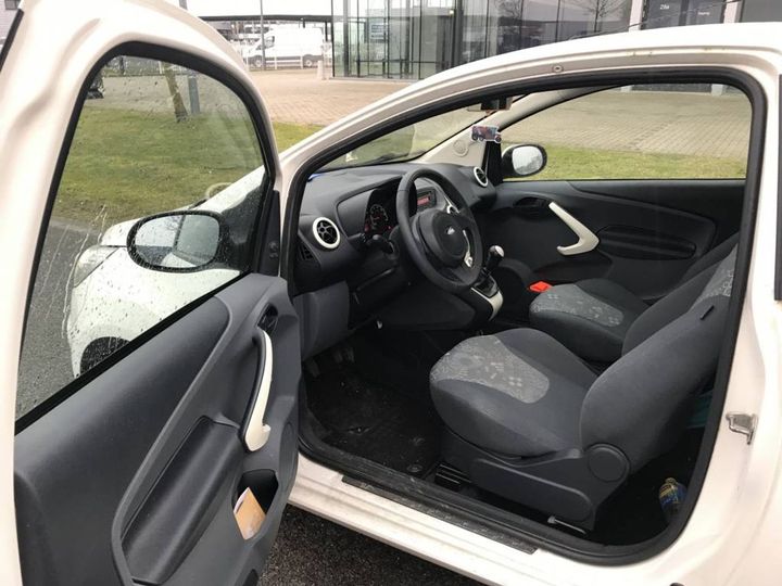 Photo 5 VIN: WF0UXXLTRUAA45949 - FORD KA 