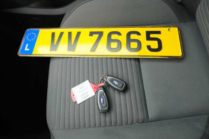 Photo 9 VIN: WF0WXXGCEWHJ14639 - FORD GRAND CMAX 15 