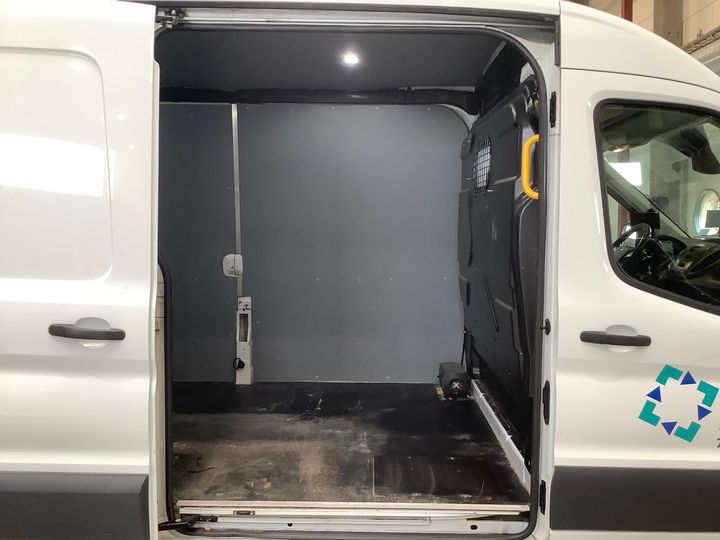 Photo 5 VIN: WF0XXXTTGXJU43144 - FORD TRANSIT 