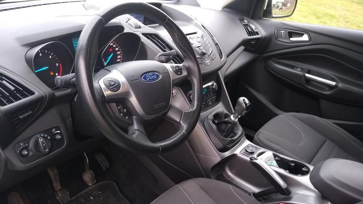 Photo 6 VIN: WFOAXXWPMAFL06143 - FORD KUGA SUV 