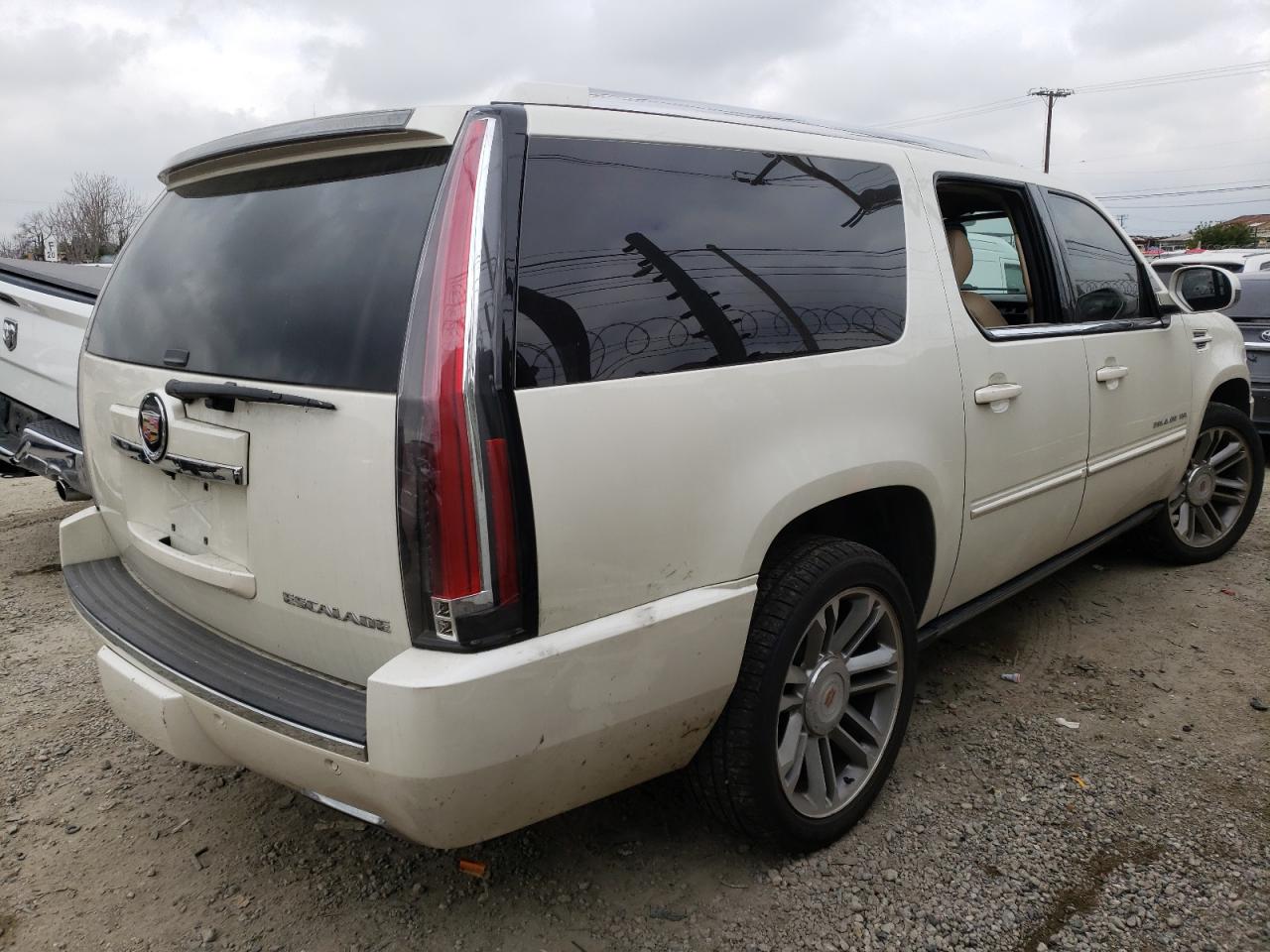 Photo 2 VIN: WGYS4JEF2ER236789 - CADILLAC ESCALADE 