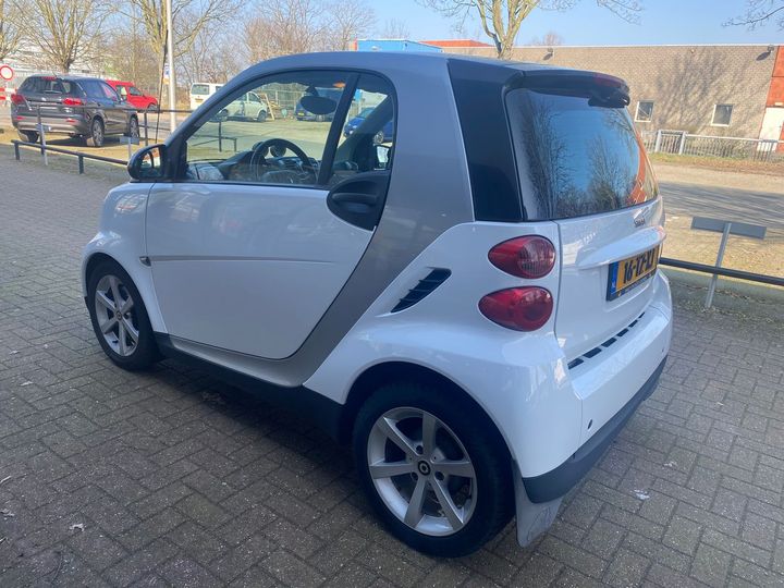 Photo 2 VIN: WME4513311K003133 - SMART FORTWO COUP 