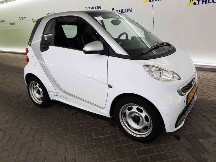 Photo 2 VIN: WME4513901K821368 - SMART FORTWO 