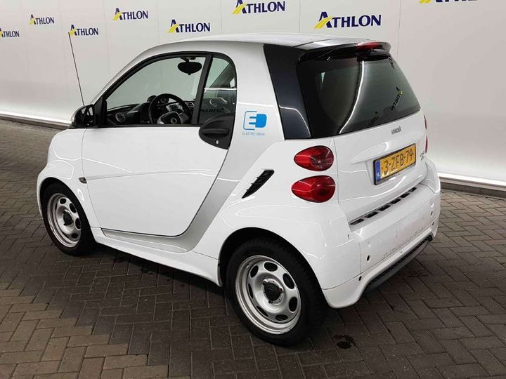 Photo 3 VIN: WME4513901K821373 - SMART FORTWO 