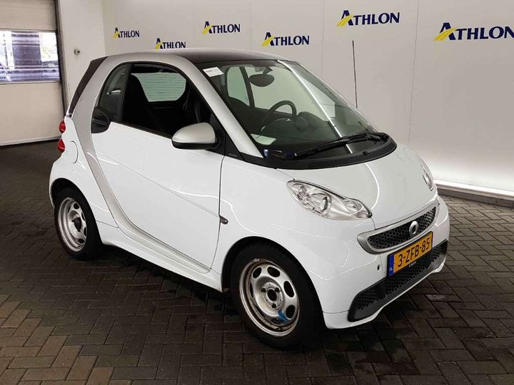 Photo 2 VIN: WME4513901K821663 - SMART FORTWO 