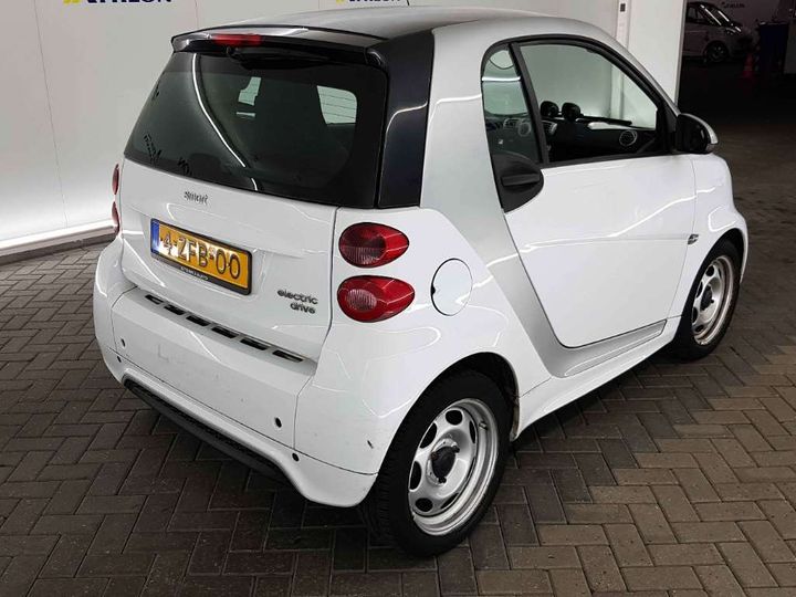 Photo 4 VIN: WME4513901K821763 - SMART FORTWO 