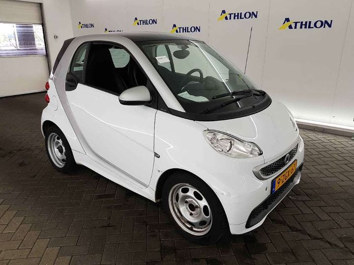 Photo 2 VIN: WME4513901K822267 - SMART FORTWO 