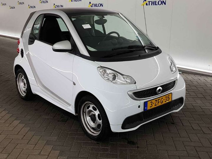 Photo 2 VIN: WME4513901K822754 - SMART FORTWO 