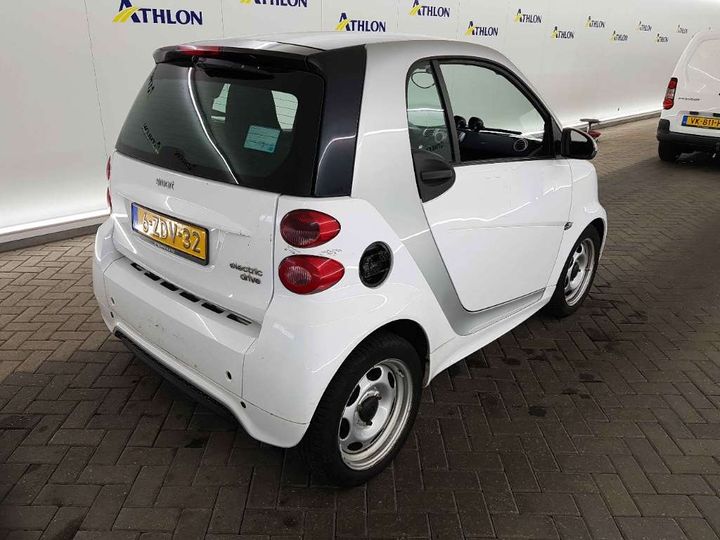 Photo 4 VIN: WME4513901K822819 - SMART FORTWO 