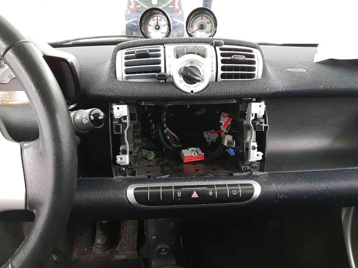 Photo 9 VIN: WME4513901K823017 - SMART FORTWO 