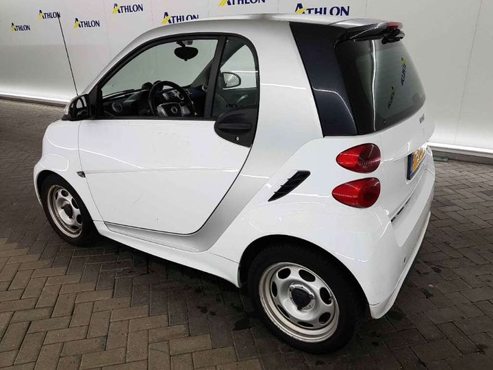 Photo 3 VIN: WME4513901K823303 - SMART FORTWO 