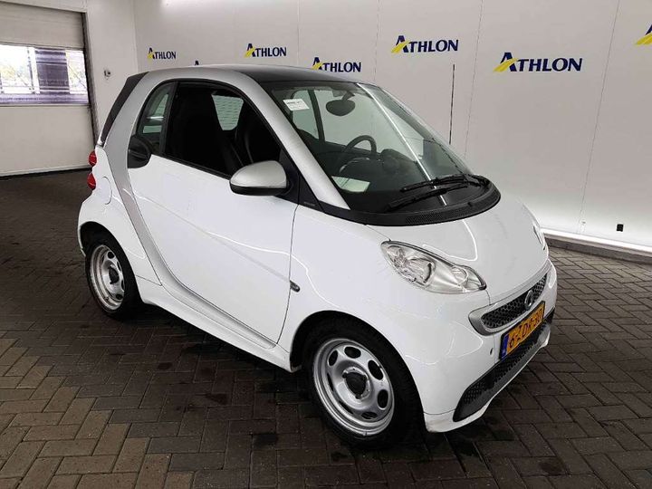 Photo 2 VIN: WME4513901K823324 - SMART FORTWO 