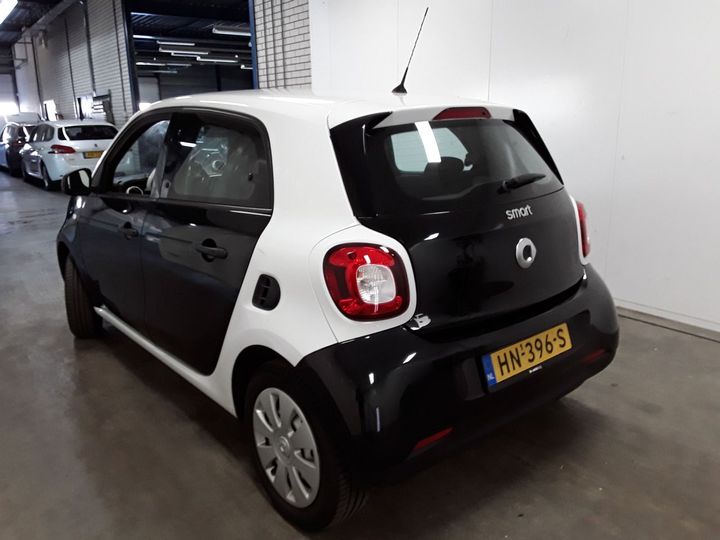 Photo 2 VIN: WME4530421Y024609 - SMART FORFOUR 