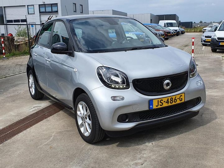 Photo 2 VIN: WME4530421Y082929 - SMART FORFOUR 