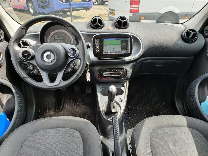 Photo 6 VIN: WME4530421Y082929 - SMART FORFOUR 