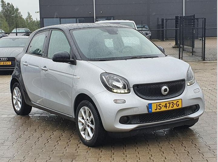 Photo 2 VIN: WME4530421Y084358 - SMART FORFOUR 