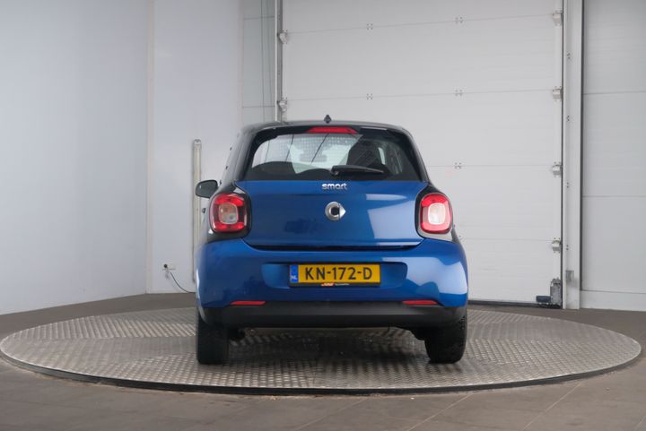 Photo 4 VIN: WME4530421Y098863 - SMART FORFOUR 