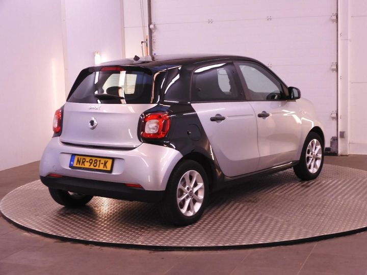 Photo 8 VIN: WME4530421Y114298 - SMART FORFOUR 