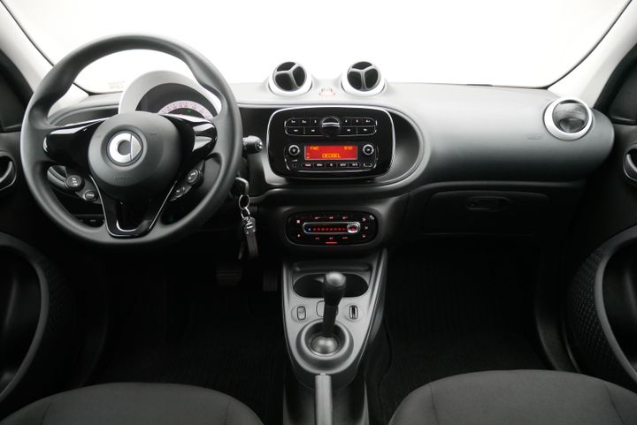 Photo 8 VIN: WME4530421Y134220 - SMART FORFOUR 