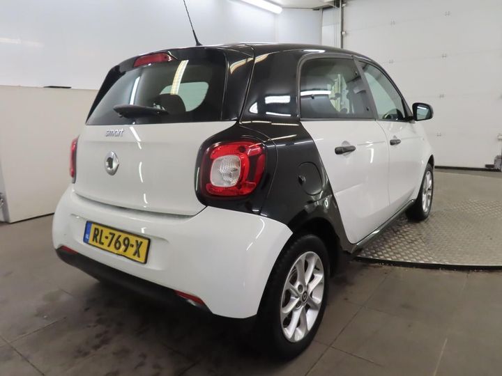 Photo 2 VIN: WME4530421Y162967 - SMART FORFOUR 