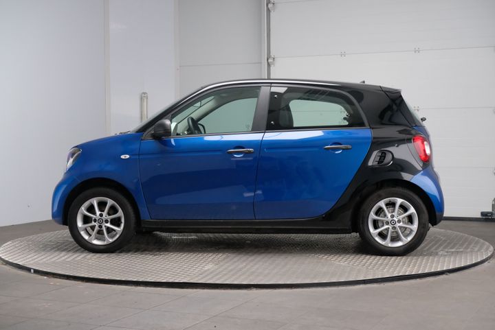 Photo 2 VIN: WME4530421Y164699 - SMART FORFOUR 